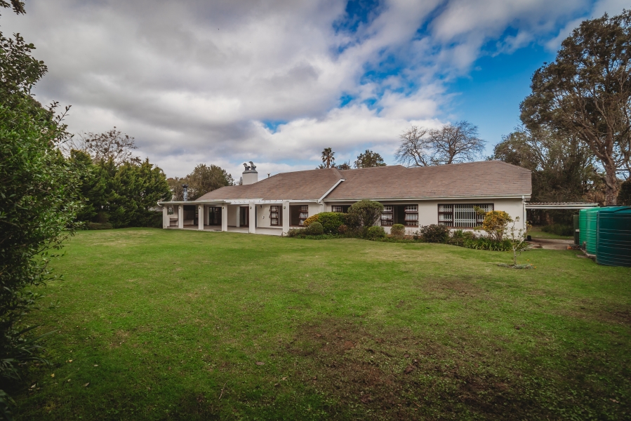 4 Bedroom Property for Sale in Heatherlands Western Cape